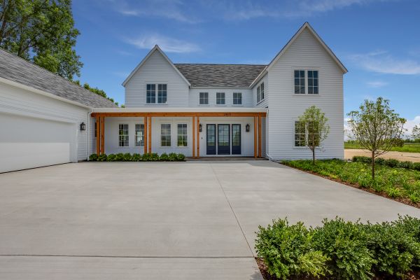 Concrete Driveway Service in Cedar Falls