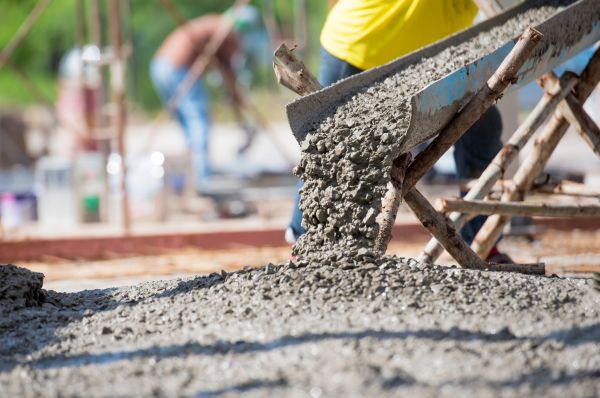 Backyard Concrete Pouring in Cedar Falls