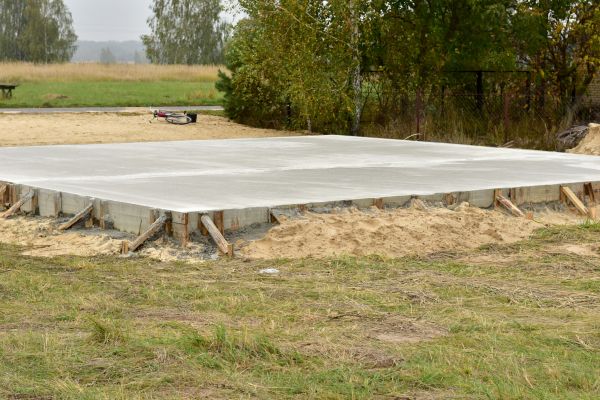 Garage Foundation Building in Cedar Falls