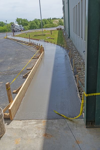 Cost of Concrete Sidewalk Paving in Cedar Falls